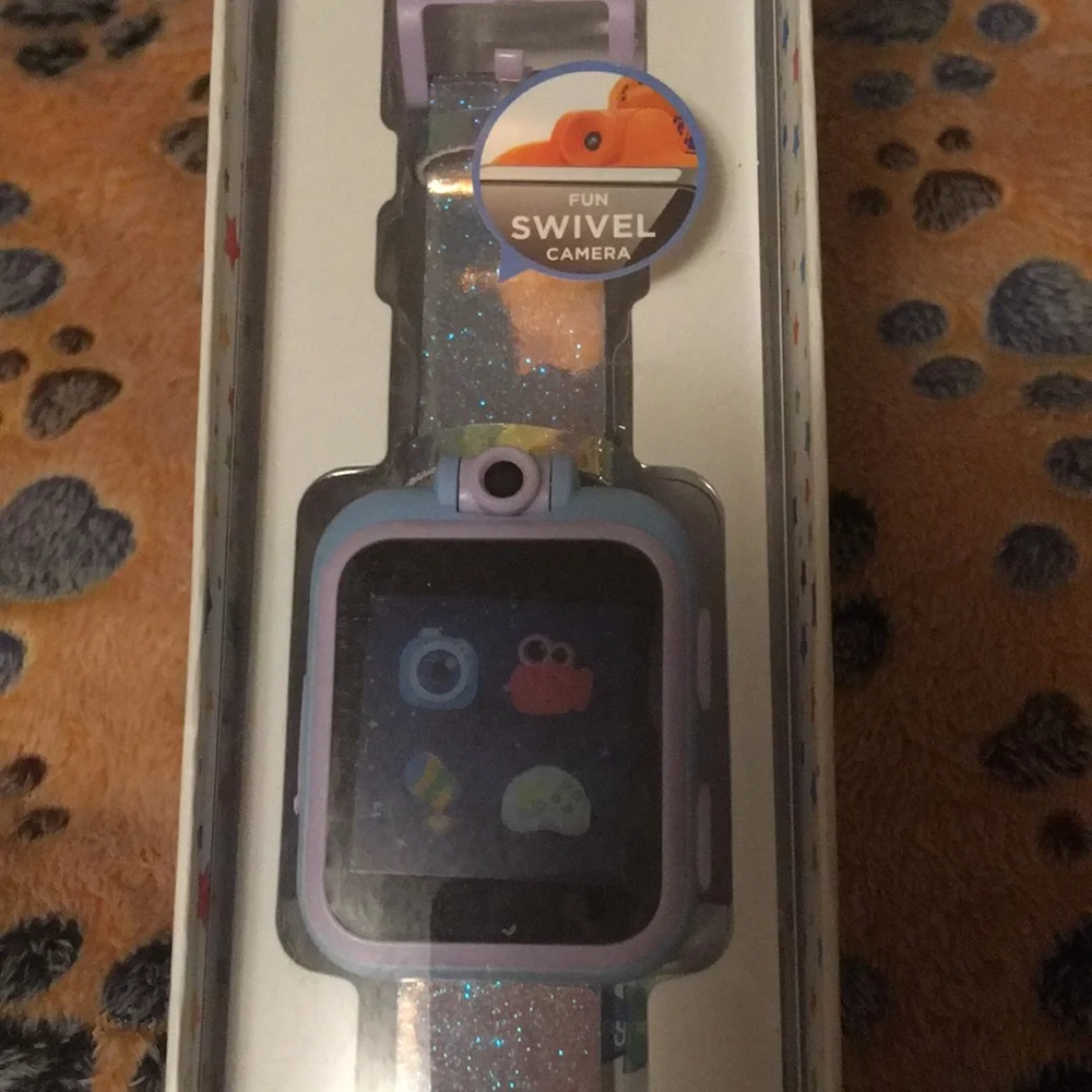 ITOUCH WATCH By PlayZoom Customize Clock, Record Videos & Pic Voice & Play Games